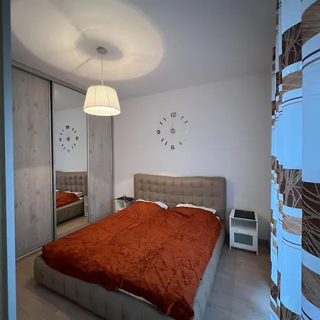 Cozy Beige In Vracar